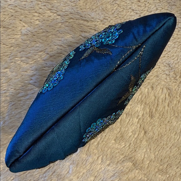 ERMO Vintage Sequin Clutch Bag - Picture 10 of 16